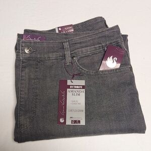 Gloria Vanderbilt Amanda Straight Leg Women's size 18 Gray Denim Jeans Stretch